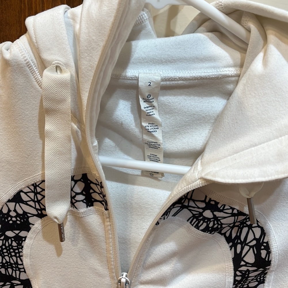 Lululemon Stride Jacket *Brushed White / White Black Glacier Lace Size 2 - Picture 12 of 13